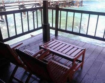 Pulau Ayer Resort And Cottages Jakarta Exterior photo