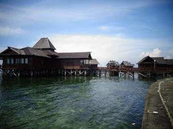Pulau Ayer Resort And Cottages Jakarta Exterior photo